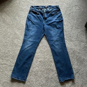 Dark stretch, straight leg jeans
